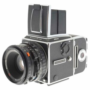 Retrouvez le mode d'emploi du Hasselblad 503CWD. Découvrez les fonctionnalités, réglages, et conseils pour maîtriser cet appareil photo professionnel.