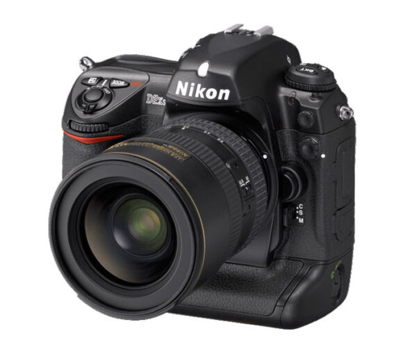 Retrouvez le mode d’emploi du Nikon D2XS. Découvrez les fonctionnalités, réglages, et conseils pour maîtriser cet appareil photo professionnel.