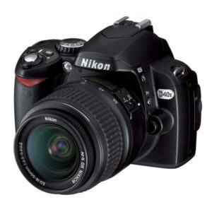 Retrouvez le mode d’emploi du Nikon D40X. Découvrez les fonctionnalités, réglages, et conseils pour maîtriser cet appareil photo professionnel.