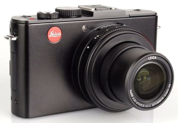 Retrouvez le mode d'emploi du Leica DLUX-6. Découvrez les fonctionnalités, réglages, et conseils pour maîtriser cet appareil photo professionnel.