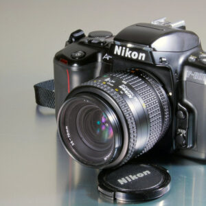 Retrouvez le mode d’emploi du Nikon F601AF. Découvrez les fonctionnalités, réglages, et conseils pour maîtriser cet appareil photo professionnel.