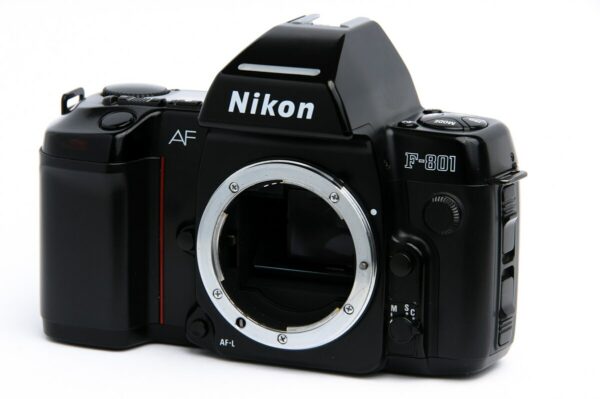 Retrouvez le mode d’emploi du Nikon F801AF. Découvrez les fonctionnalités, réglages, et conseils pour maîtriser cet appareil photo professionnel.
