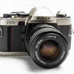 Retrouvez le mode d’emploi du Nikon FE10. Découvrez les fonctionnalités, réglages, et conseils pour maîtriser cet appareil photo professionnel.