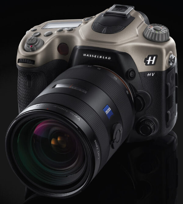 Retrouvez le mode d'emploi du Hasselblad HV. Découvrez les fonctionnalités, réglages, et conseils pour maîtriser cet appareil photo professionnel.