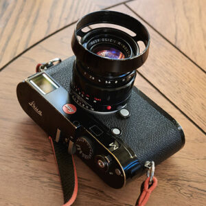 Retrouvez la notice du Leica M240. Découvrez les fonctionnalités, réglages, et conseils pour maîtriser cet appareil photo professionnel.