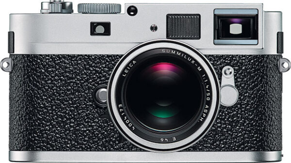 Retrouvez le mode d'emploi du Leica M9-P. Découvrez les fonctionnalités, réglages, et conseils pour maîtriser cet appareil photo professionnel.