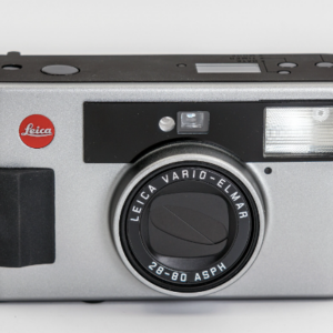 Retrouvez le mode d'emploi du Leica C3. Découvrez les fonctionnalités, réglages, et conseils pour maîtriser cet appareil photo professionnel.