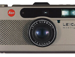 Retrouvez le guide d'utilisation du Leica MINILUX. Découvrez les fonctionnalités, réglages, et conseils pour maîtriser cet appareil photo professionnel.